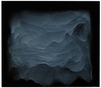 GRAU (HAUFF) V, 2014, Dammar auf Plexi, 50 x 57 cm