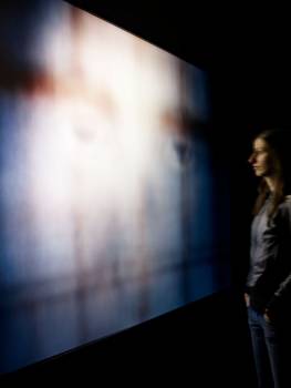 Installationsansicht (Detail), VOLTO SANTO INSTALLATION, 2007, Video-Sound-Installation, Größe variabel, St. Gereon, Köln