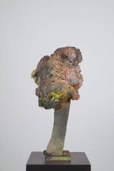 KONSEQUENZ, 2022, Styropor, Montageschaum, Epoxydharz, 47 x 32 x38 cm