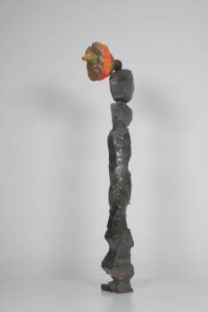 SPECTATEUR, 2022, Epoxydharz, Acryl, Gips, Beton, Styropor, 117 x 20 x 19 cm